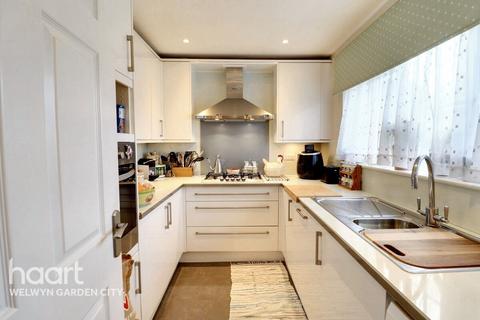 undefined, Gorseway, Hatfield
