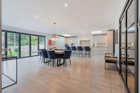 4 bedroom detached house for sale, Pine Dean, Bookham