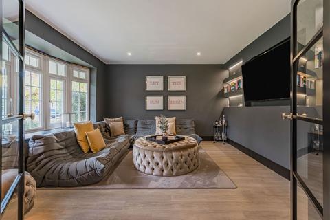 4 bedroom detached house for sale, Pine Dean, Bookham