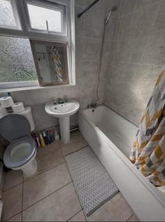 undefined, Kingsdown Road, London, E11