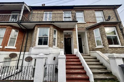 3 bedroom maisonette to rent, Russell Road, Felixstowe IP11