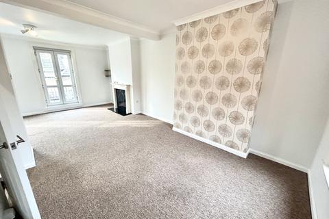 3 bedroom maisonette to rent, Russell Road, Felixstowe IP11