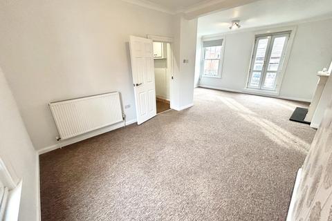 3 bedroom maisonette to rent, Russell Road, Felixstowe IP11