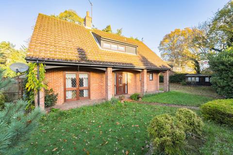 3 bedroom detached house for sale, The Street, Felthorpe