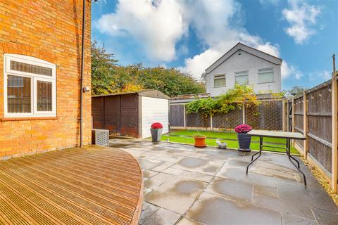undefined, Meadow Road, Netherfield NG4