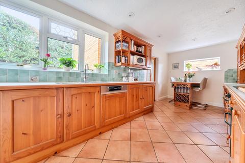 undefined, Turnville Close, Lightwater, Surrey, GU18