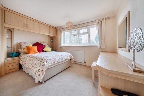 undefined, Turnville Close, Lightwater, Surrey, GU18