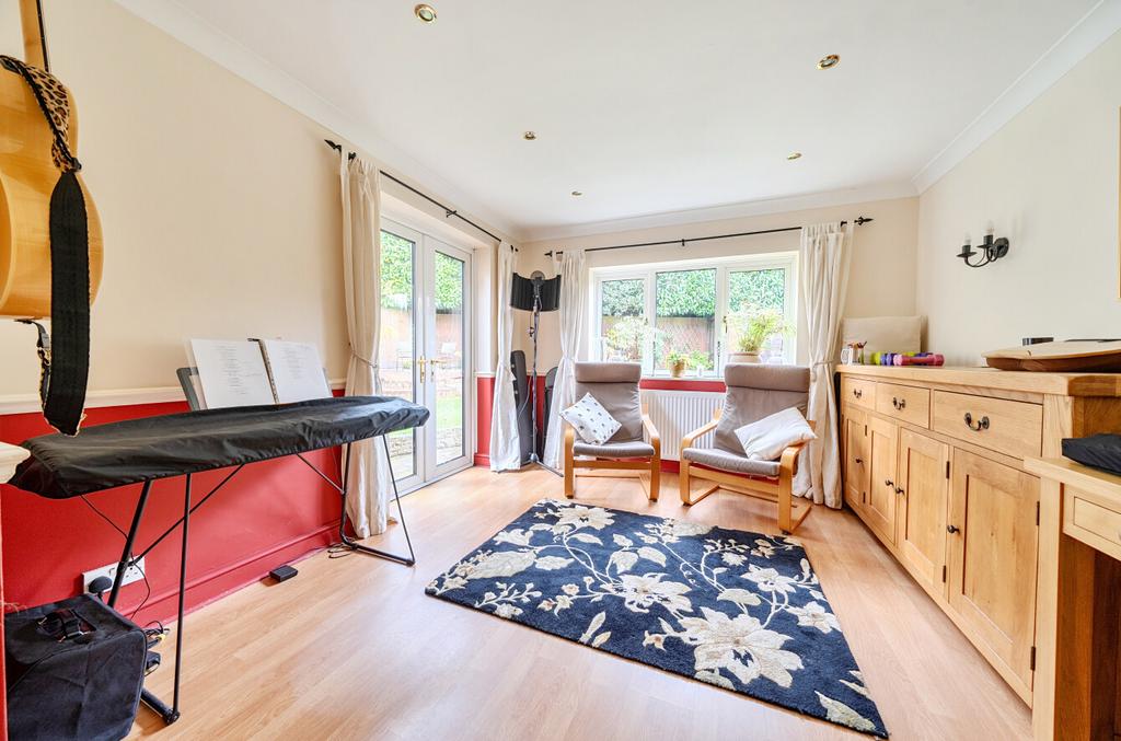 1377014-9-690ca01...