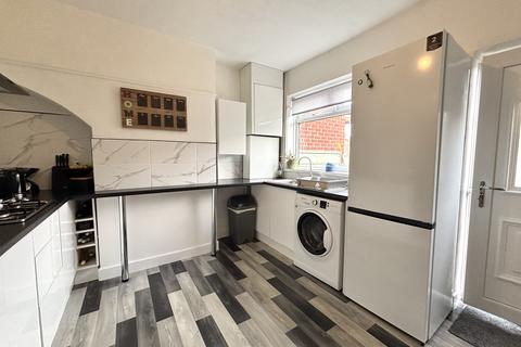 2 bedroom terraced house for sale, The Broadway, Bredbury