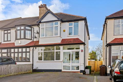 undefined, Stoneleigh Avenue, Worcester Park KT4