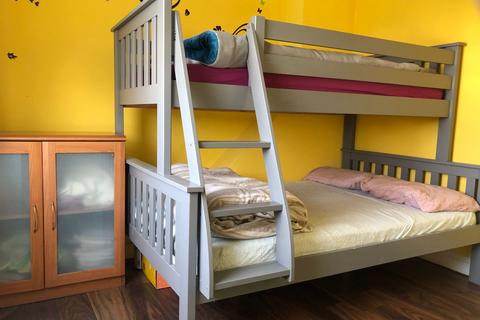 undefined, Eastern Avenue, Ilford IG2