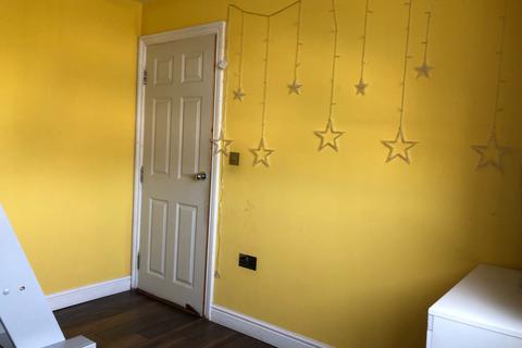 1 bedroom in a house share to rent, Eastern Avenue, Ilford IG2