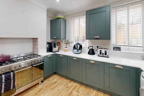 2 Approach Road, Broadstairs, CT10 1QT