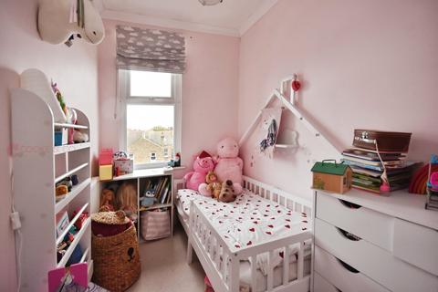 2 Approach Road, Broadstairs, CT10 1QT