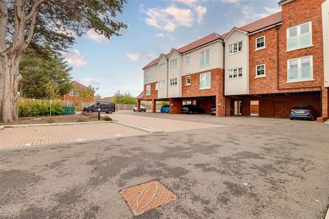 undefined, Long Road, Canvey Island SS8