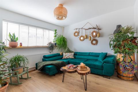 3 bedroom house for sale, Heol Carnau, Cardiff CF5