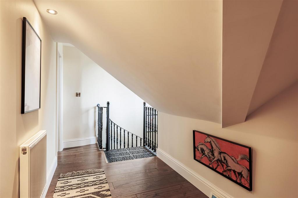 6 R1 A3373-HDR.jpg