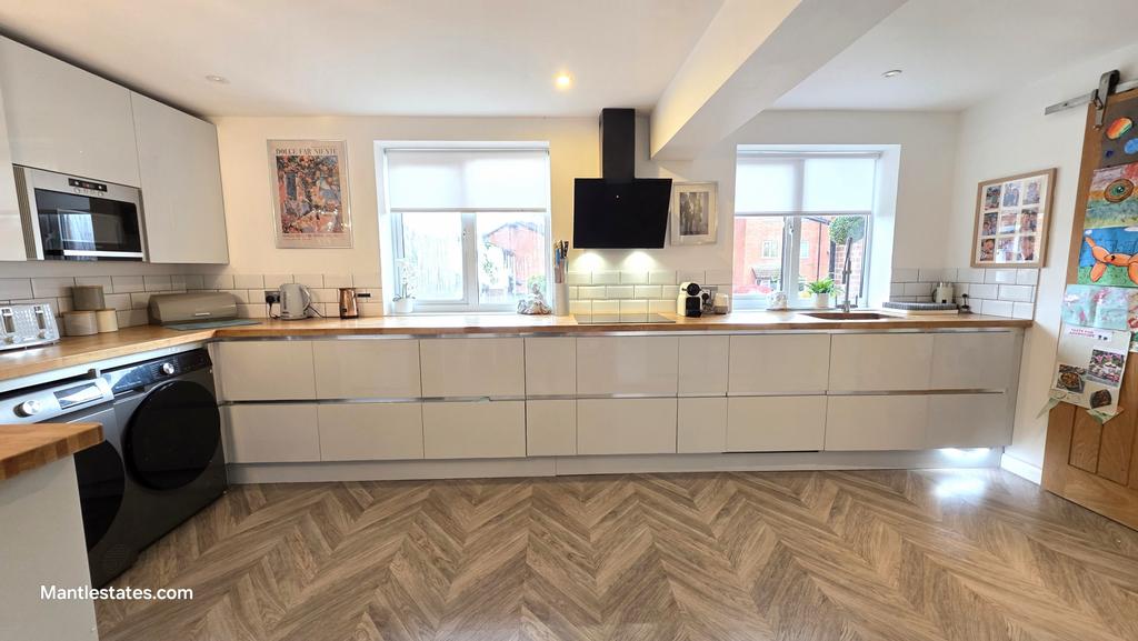 Kitchen area