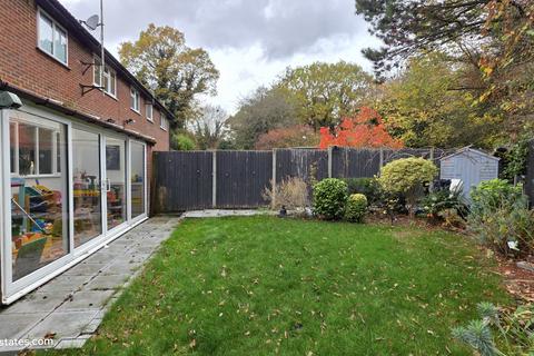 undefined, Darwin Close, New Southgate N11