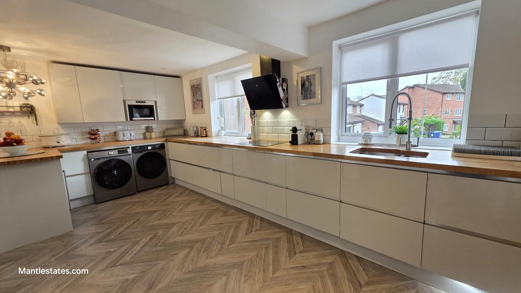 Kitchen area
