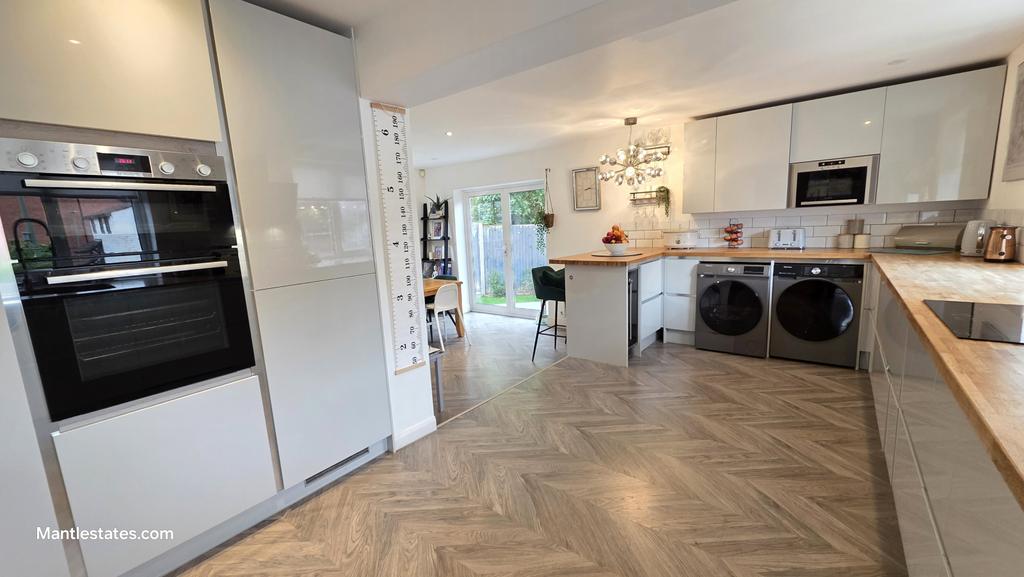 Kitchen area