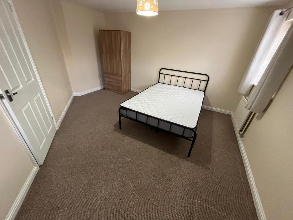 Mater bedroom