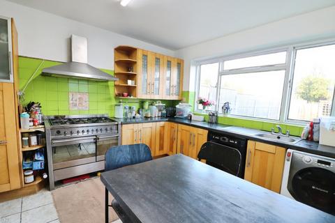 undefined, Fencepiece Road, Ilford IG6