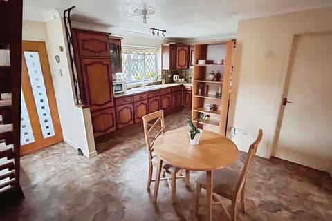 3 bedroom detached house for sale, Whitchurch Road, Yelverton, PL20