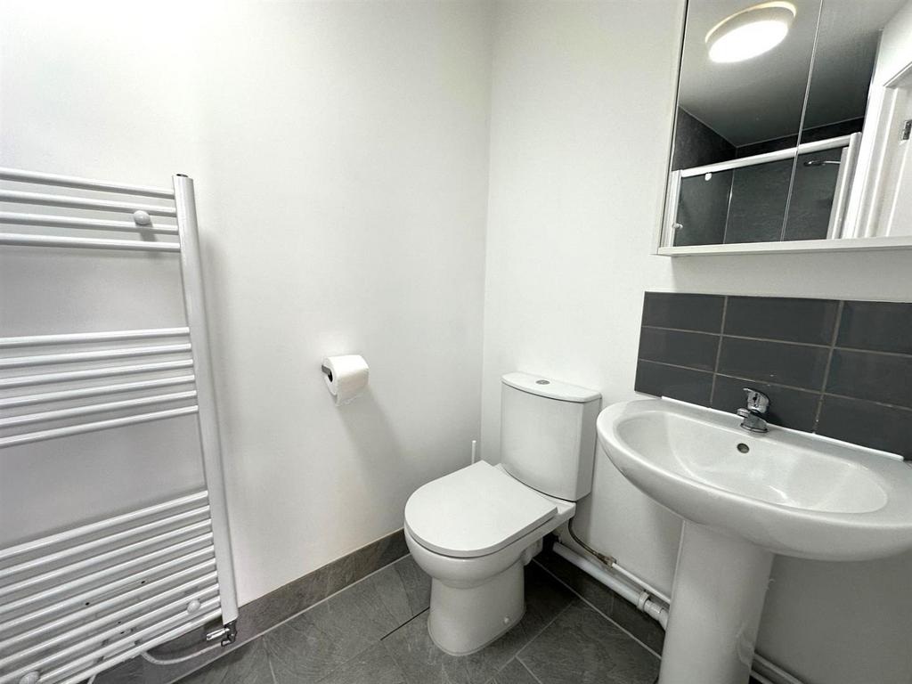 Shower room .jpg