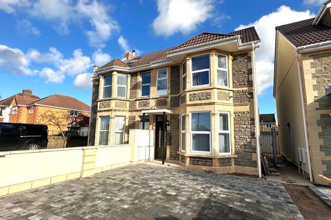 2 bedroom maisonette to rent, Cloverlea Road, Oldland Common