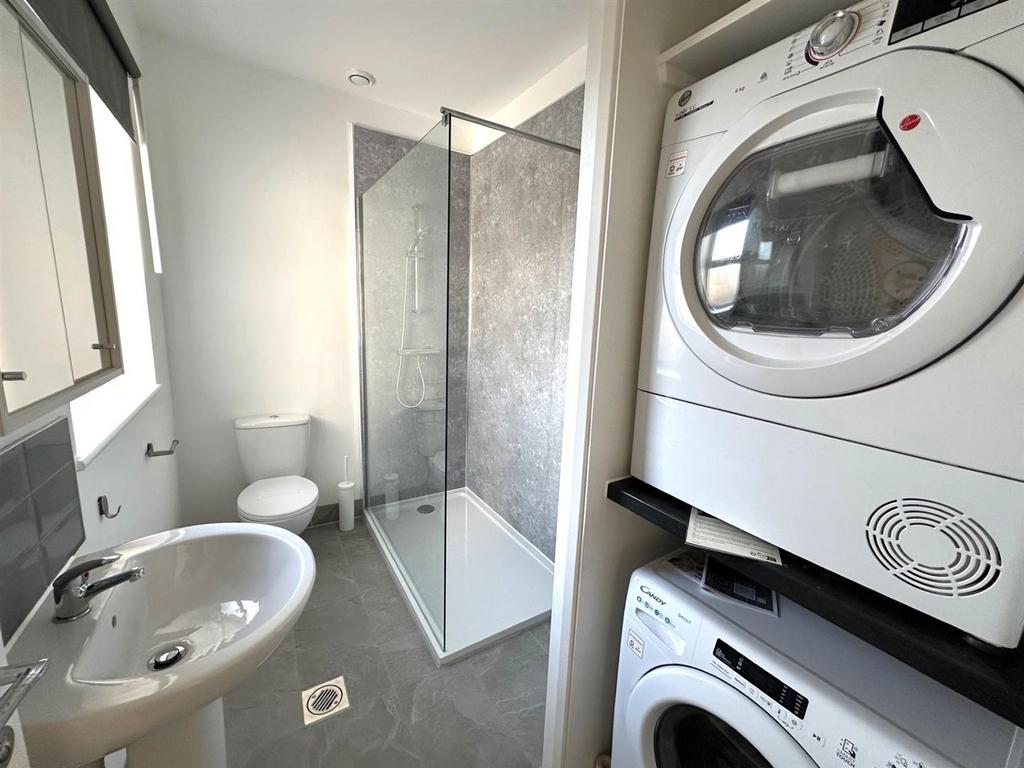Shower room.jpg
