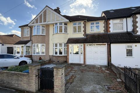 undefined, Waverley Avenue, Twickenham TW2