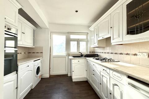 undefined, Waverley Avenue, Twickenham TW2