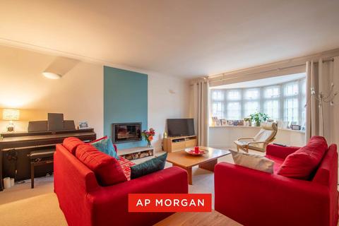 4 bedroom detached house for sale, Shaftesbury Avenue, Stourbridge, West Midlands, DY9