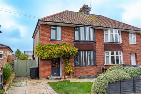 3 bedroom semi-detached house for sale, Everton Crescent, Ipswich IP1
