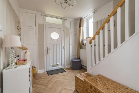 3 bedroom semi-detached house for sale, Everton Crescent, Ipswich IP1