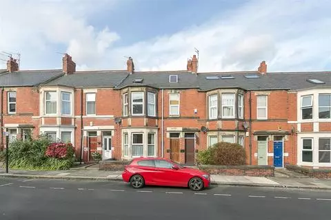 6 bedroom maisonette to rent,