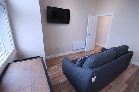 2 bedroom apartment to rent, City Apartments, City Centre