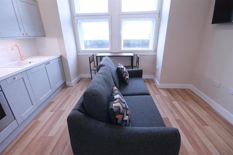 2 bedroom apartment to rent, City Apartments, City Centre