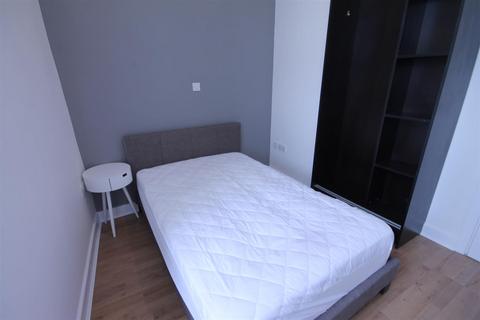 2 bedroom apartment to rent, City Apartments, City Centre