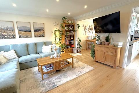 3 bedroom semi-detached house for sale, York Close, Birmingham B30