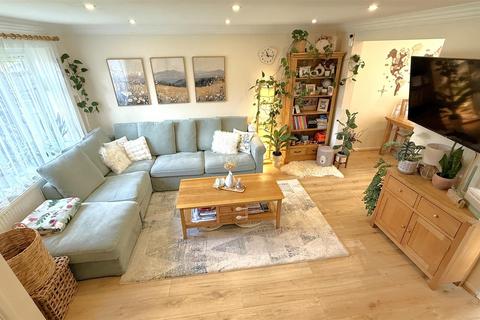 3 bedroom semi-detached house for sale, York Close, Birmingham B30