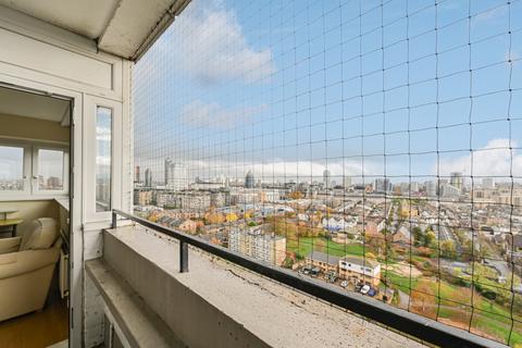 2 bedroom apartment to rent, Jepson House, Pearscroft Road, London