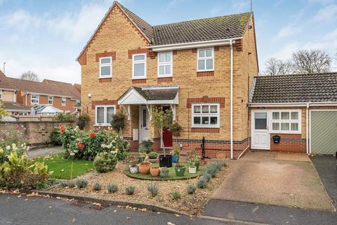3 bedroom semi-detached house for sale, Fitzgerald Close, Ely CB7