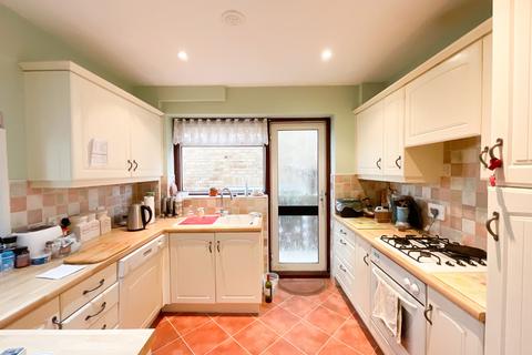 3 bedroom semi-detached house for sale, Benfleet SS7
