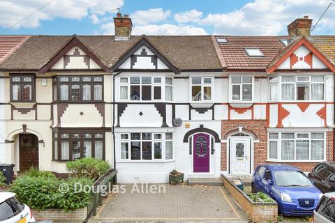 3 bedroom terraced house for sale, Ilfracombe Gardens, Chadwell Heath, Essex
