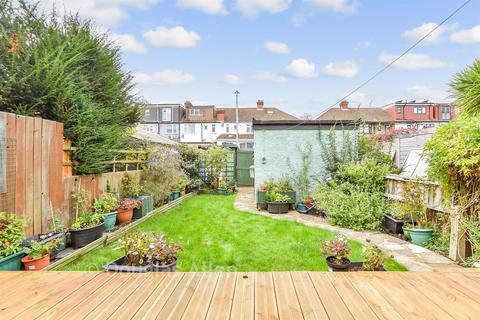 3 bedroom terraced house for sale, Ilfracombe Gardens, Chadwell Heath, Essex