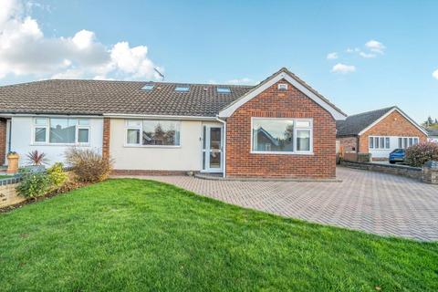 undefined, Cotmore Gardens,  Thame,  Oxfordshire,  OX9