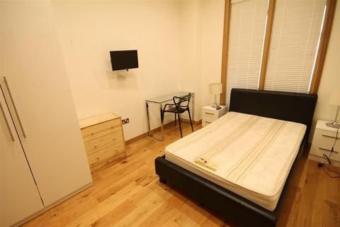2 bedroom apartment to rent, Murton House, Newcastle Upon Tyne