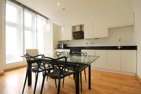 2 bedroom apartment to rent, Murton House, Newcastle Upon Tyne